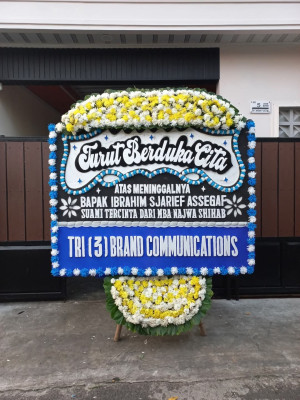Papan Bunga Duka di Terban